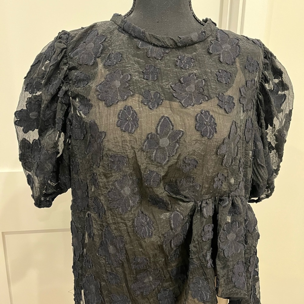 Lace Zara top